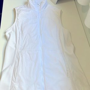 Lululemon sz.10 Run for Cold Vest white